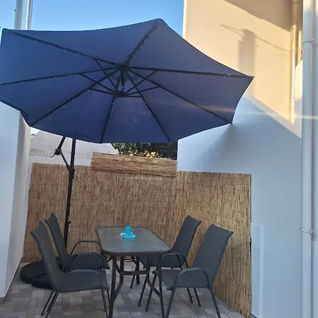 D And D Alonissos * Alónnisos